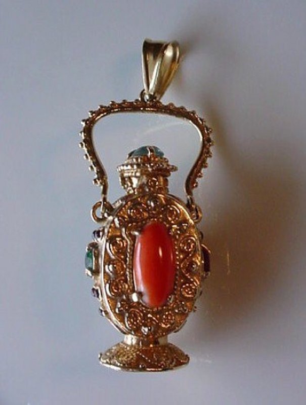 14K JEWELED PERFUME FOB...IN THE SHAPE OF AN URN
