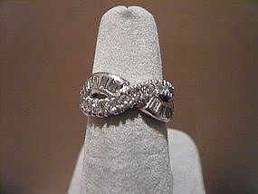 PLATINUM & DIAMOND WEDDING BAND  ENDLESS KNOT DESIGN