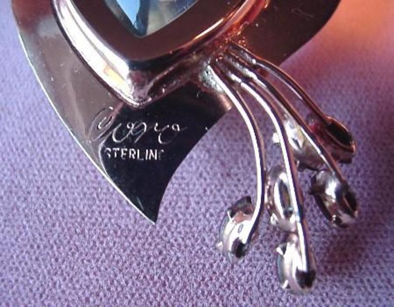 Unusual CORO STERLING HEART BROOCH ca. 1950