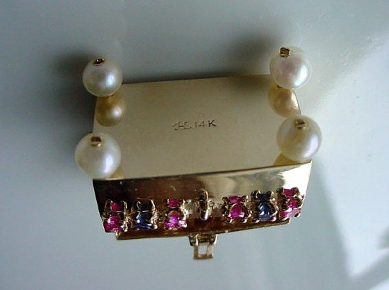 14K GOLD TREASURE CHEST CHARM LADEN WITH GEMS INSIDE