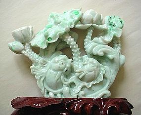 CARVED JADE 2 FISH PLAQUE SPLASHES OF APPLE GREEN