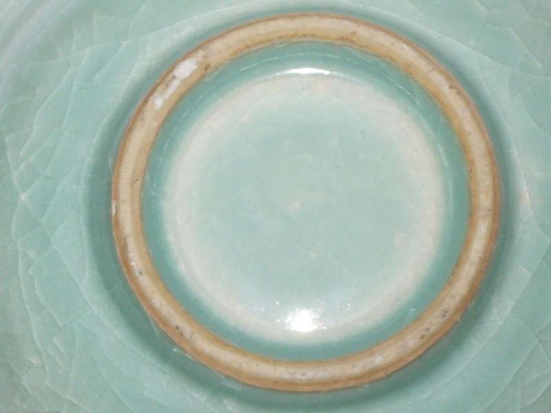 Song Dynasty - Longquan applique Twin Fish Dish