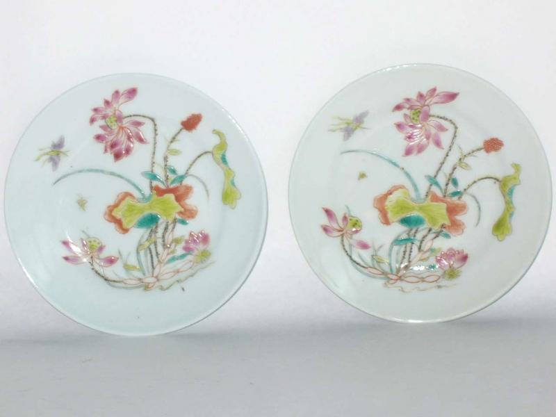 Early Republic  –  Pair of Lotus Flower Painting Saucer