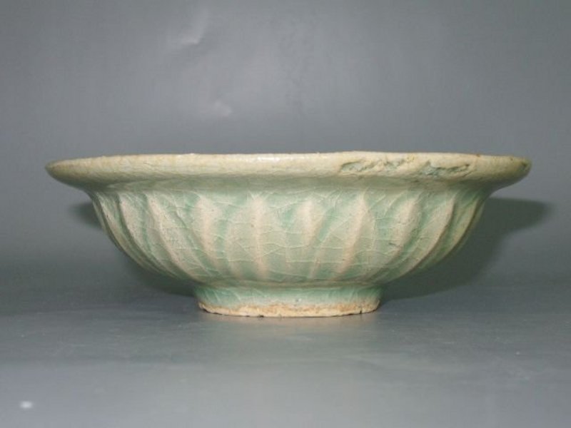 Song Dynasty - Longquan Applique Twin Fish Dish