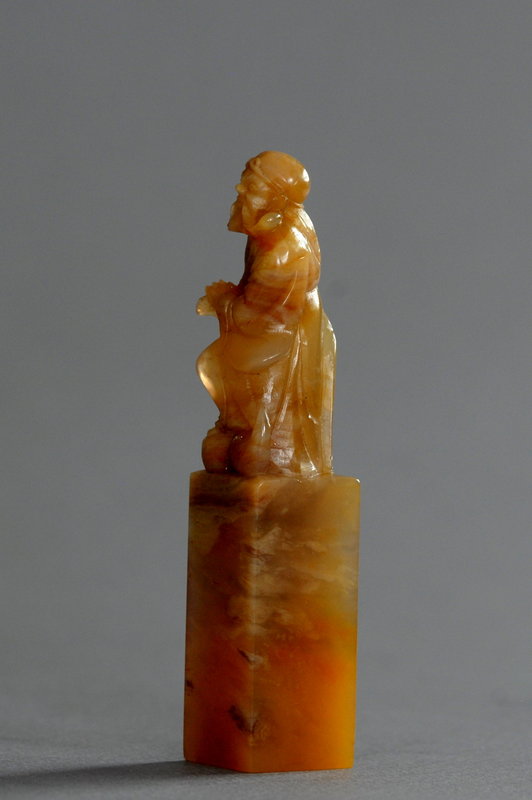 Soapstone Seal with Lohan Statue Finial