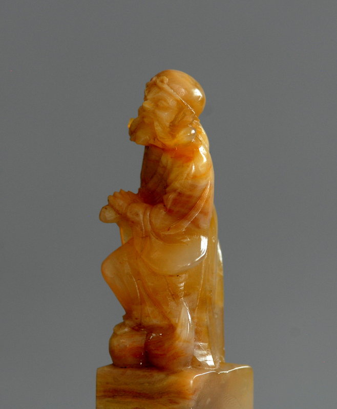 Soapstone Seal with Lohan Statue Finial