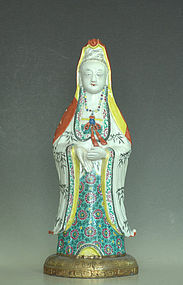 Chinese Porcelain Guanyin Statue, 18th Century