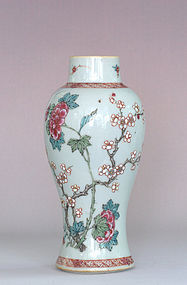 Chinese Famille Rose Vase, 18th Century