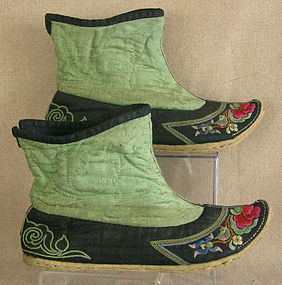 Chinese Miao Ethnic Minority Embroidered short boots