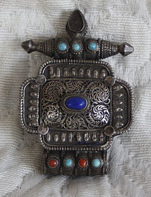 Small  Tibetan Silver Gau turquoise and coral beads