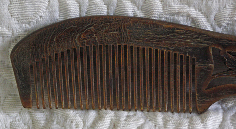 Chinese carved horn woman's hair comb