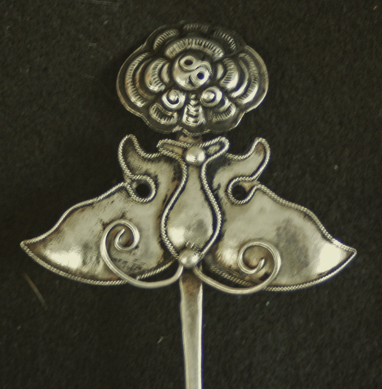 Vintage Chinese Ethnic Minority silver hairpin buterfly