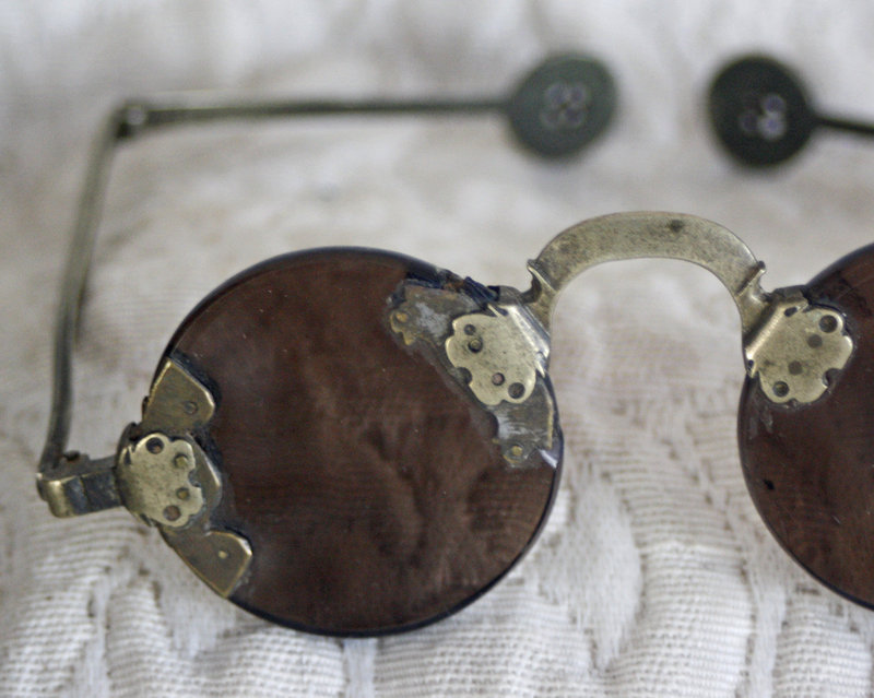 Antique Chinese eyeglasses 19th century Qing Dynasty