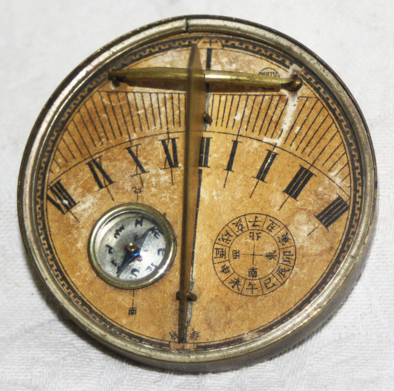 Unique antique Chinese Hong Kong pocket sundial compass for Feng Shui