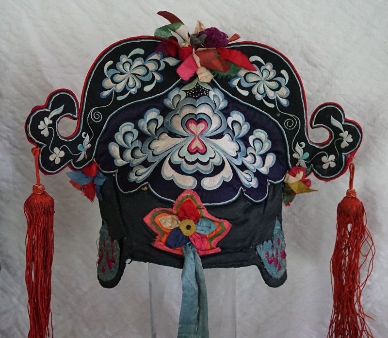 Antique Han Chinese traditional embroidered Lady's silk hat