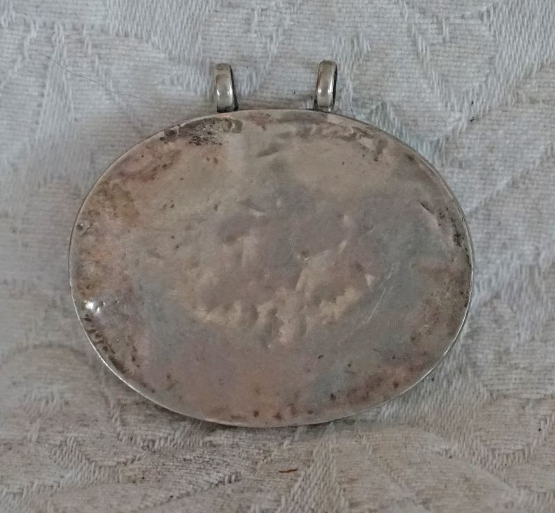 Vintage Pendant silver with large lapis stone