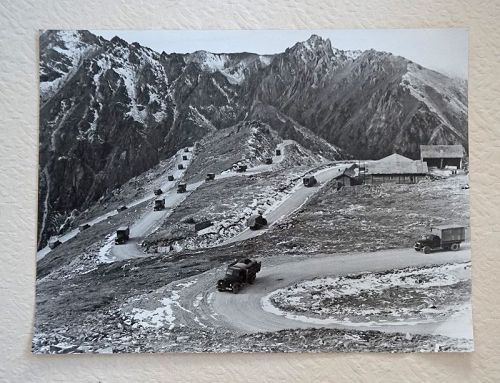 Historic Chinese Photograph Red Army descending the mountains