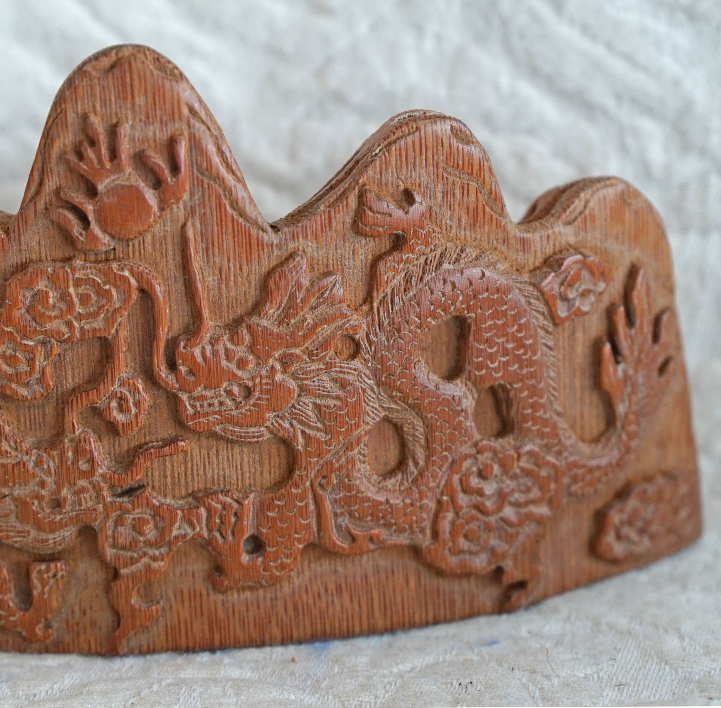 Calligraphy brush rest bamboo with carved dragons