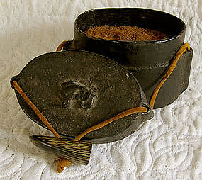 Edo Japanese tobacco box lacquerware horn toggle