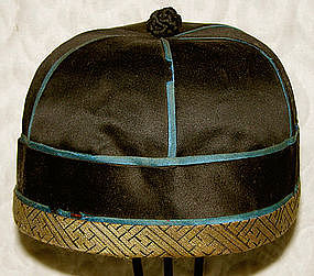 Antique Chinese traditional gentleman's silk hat