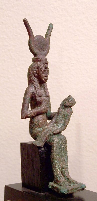 AN ANCIENT EGYPTIAN BRONZE ISIS HORUS