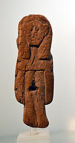 AN EGYPTIAN WOOD FIGURE OF HATHOR - Ex. MET. MUSEUM