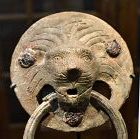 AN ANCIENT ROMAN BRONZE LION HEAD HANDLE