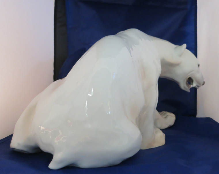 Huge B&amp;G Polar Bear