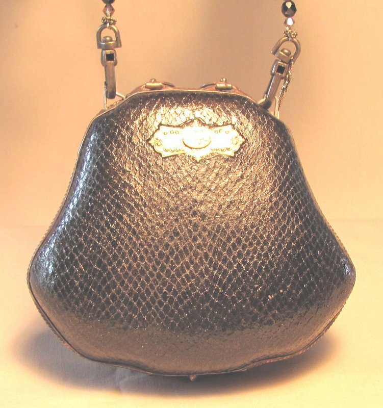BLACK AND COPPER PURSE BY mAYA