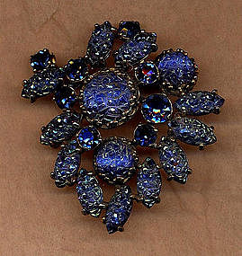 SCHIAPARELLI BLUE BROOCH