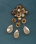 CHRISTIAN DIOR BROOCH