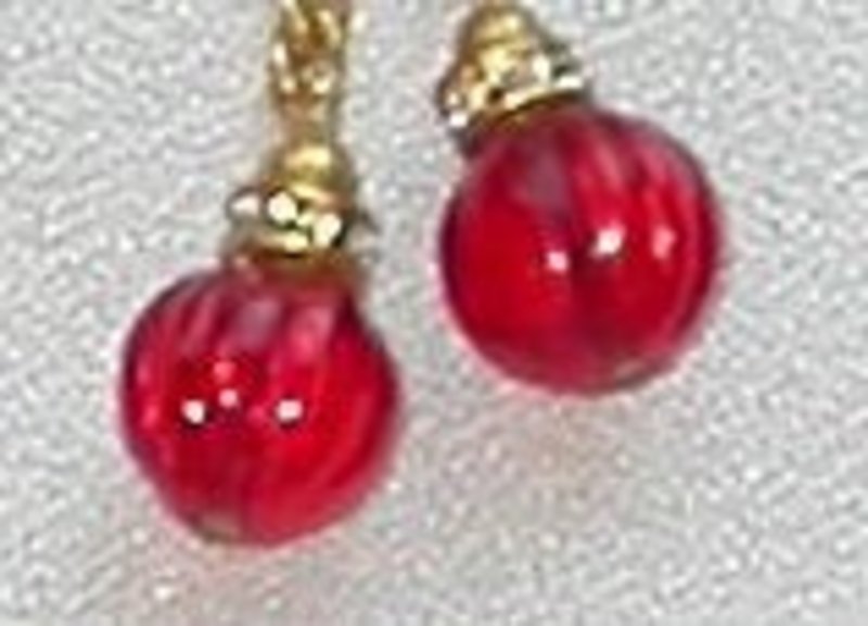 MIRIAM HASKELL RED GLASS BEADS NECKLACE AND EARRINGS