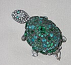 SASSY TURTLE PIN BY DOROTHY BAUER