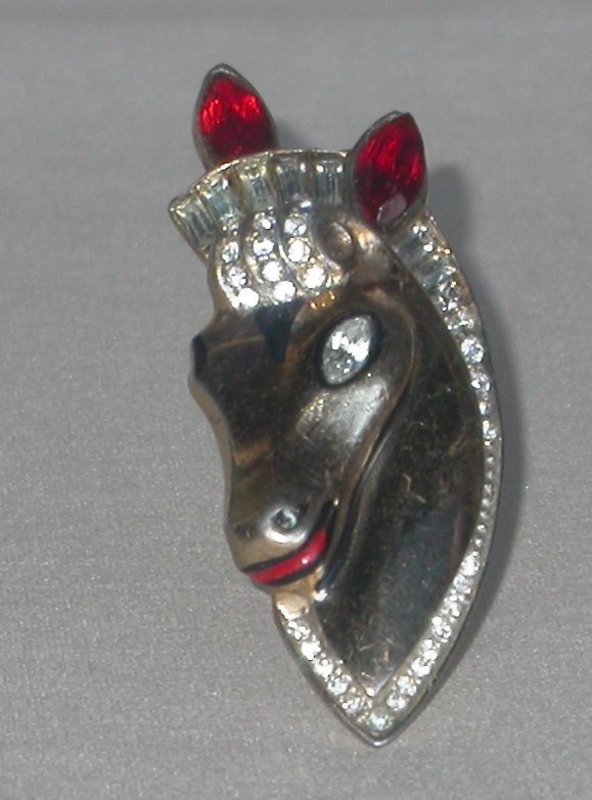 CORO HORSE HEAD STERLING DUETTE AND EARRINGS