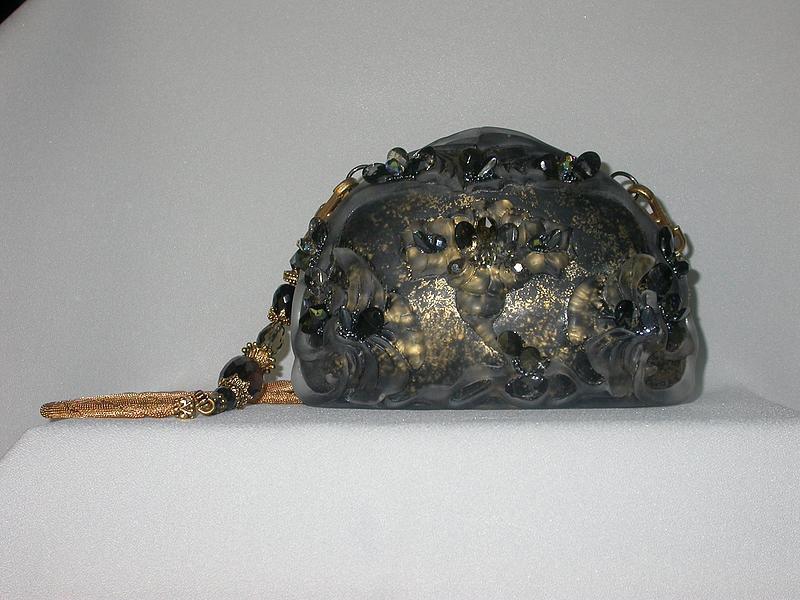 GOLD AND BLACK PURSE BY MAYA