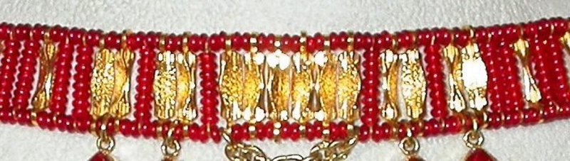 DE LILLO RED AND GOLD PENDANT NECKLACE AND EARRINGS