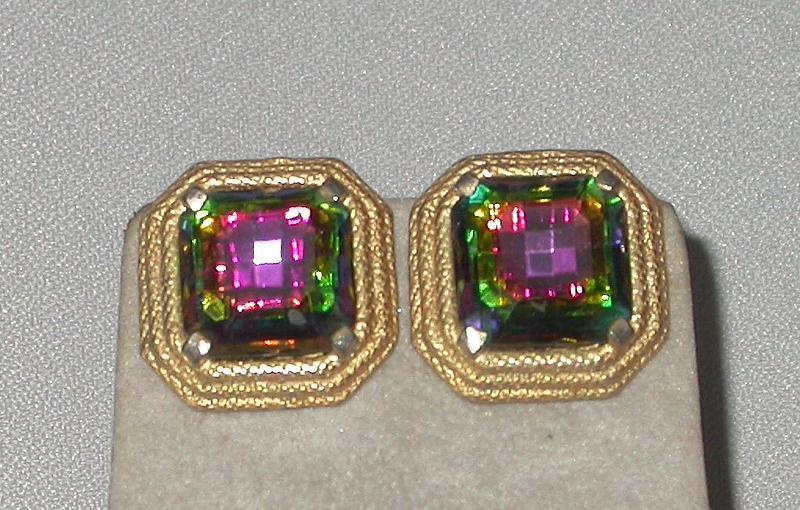 ELSA SCHIAPARELLI SQUARE EARRINGS