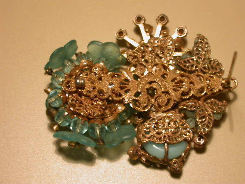MIRIAM HASKELL BLUE GLASS BROOCH AND EARRINGS