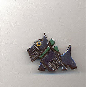 BAKELITE SCOTTIE PIN