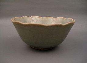 A Longquan Northern Song Dynasty Celadon Bowl