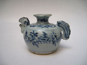 A Rare Ming Dynasty B/W Chicken Form Water Dropper