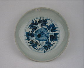 A Ming Dynasty Blue & White Dish With Flower Design