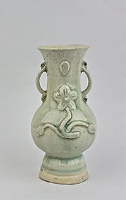 A SONG DYNASTY QINGBAI VASE WITH RELIEF OF FLOWER