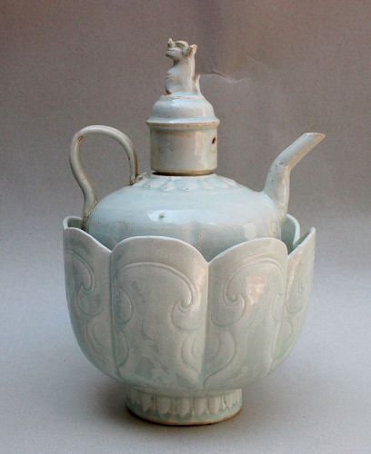 AN ORIGINAL SET OF SONG DYNASTY QINGBAI EWER