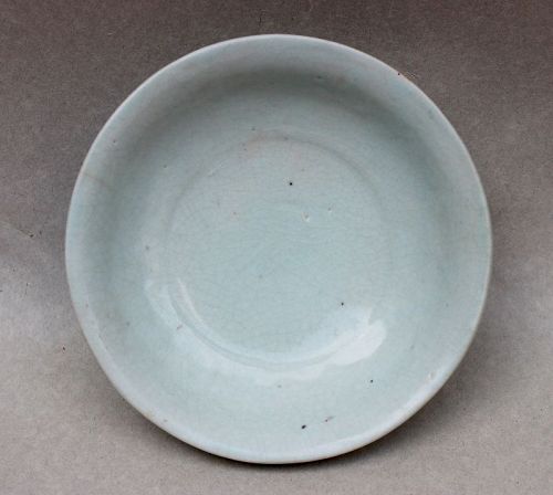 A QINGBAI GLAZE SMALL DISH ( LATE YUAN TO EARLY MING)