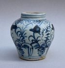 NICE MING DYNASTY BLUE AND WHITE JAR