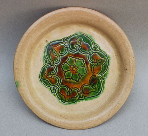 TANG DYNASTY SANCAI OFFERING DISH WITH THREE LEGS