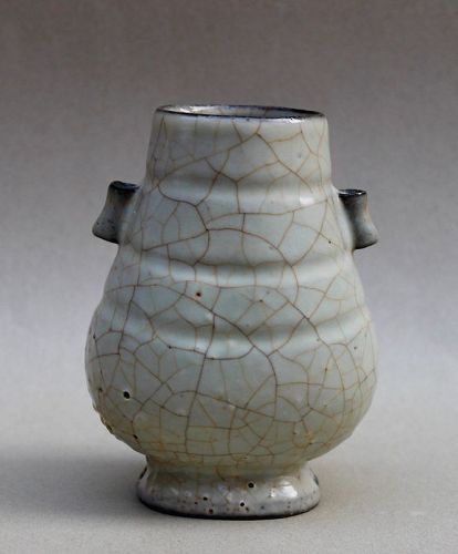 'HU' SHAPED VASE WITH TUBULAR HANDLES, SOUTHERN SONG DYNASTY