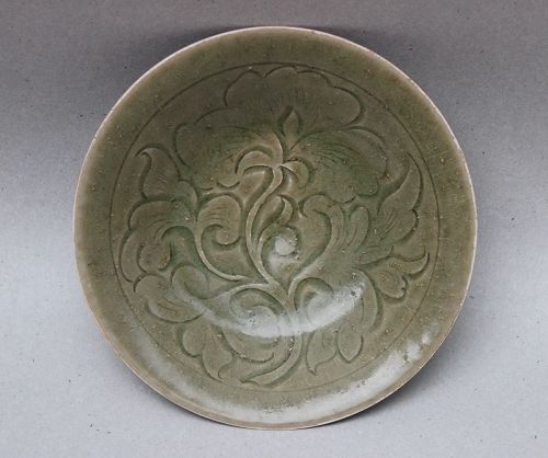 A RARE SONG DYNASTY YAOZHOU CELADON DISH FOUND AT INDONESIA