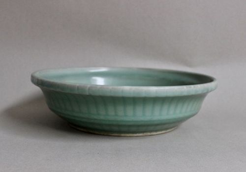 A MING DYNASTY LARGE CELADON BASIN